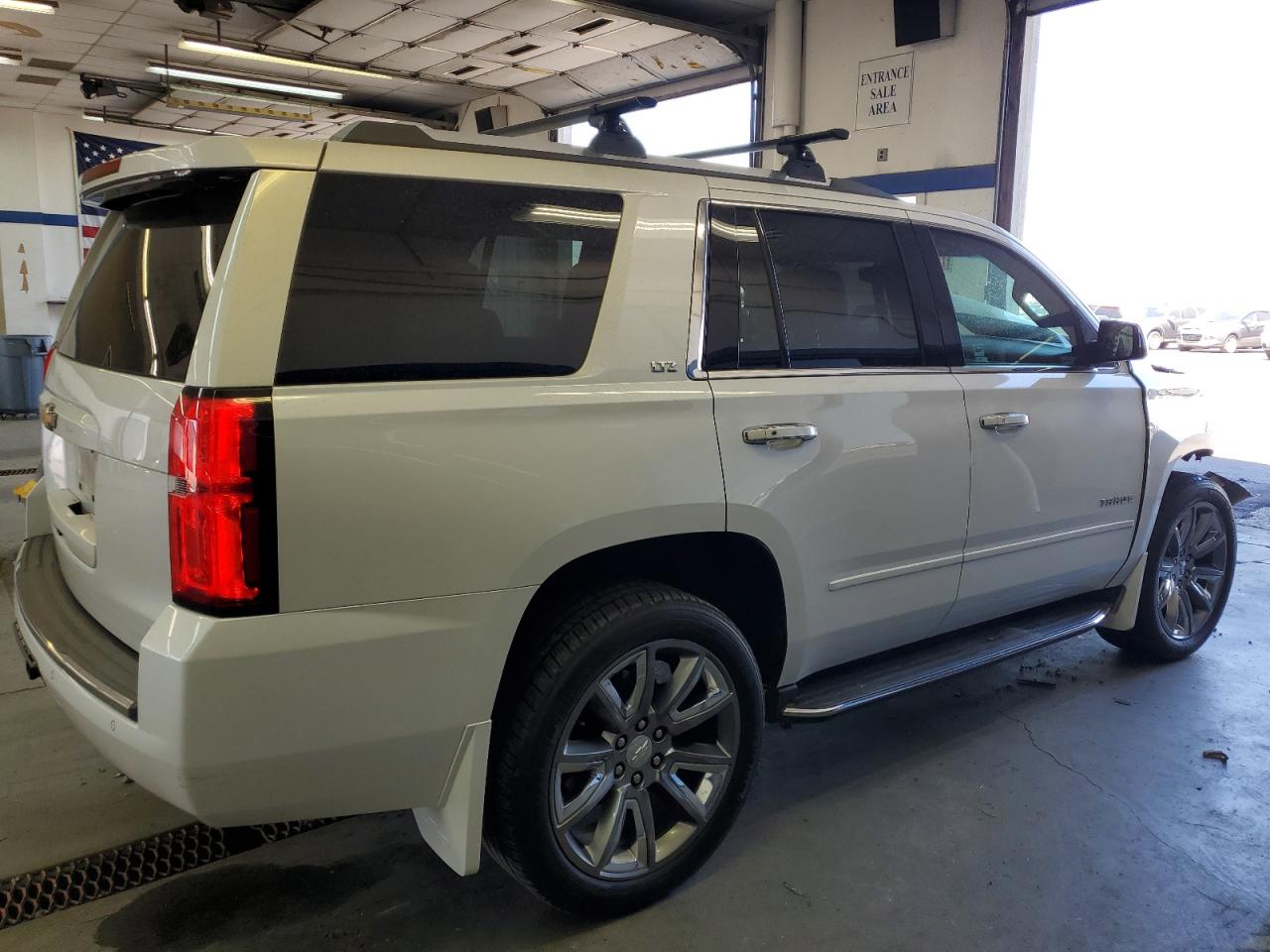 2016 Chevrolet Tahoe - Image 3