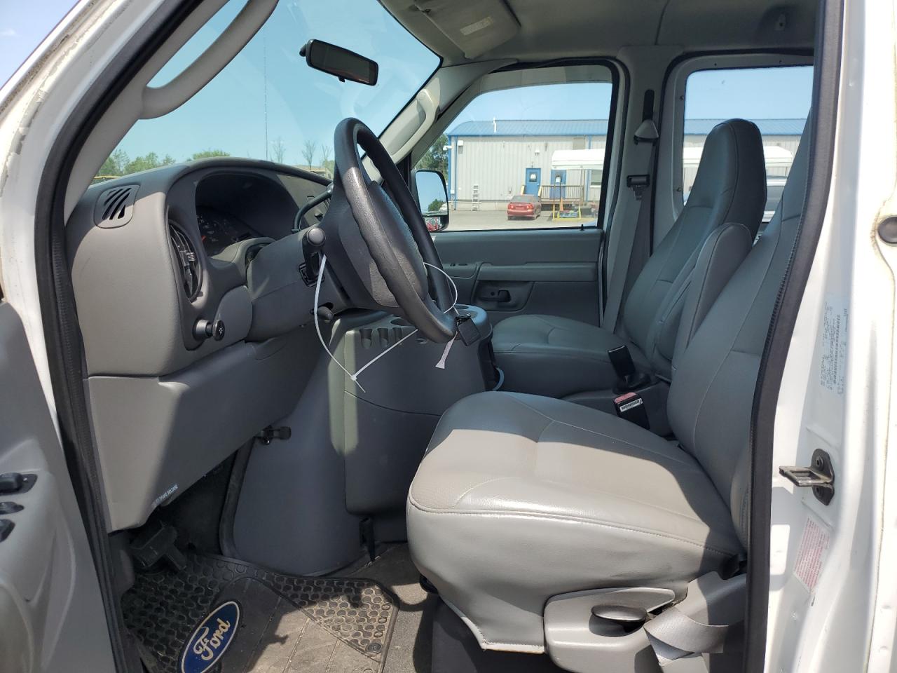 2004 Ford Econoline E150 Van VIN: 1FTRE14W14HA10721 Lot: 64638484