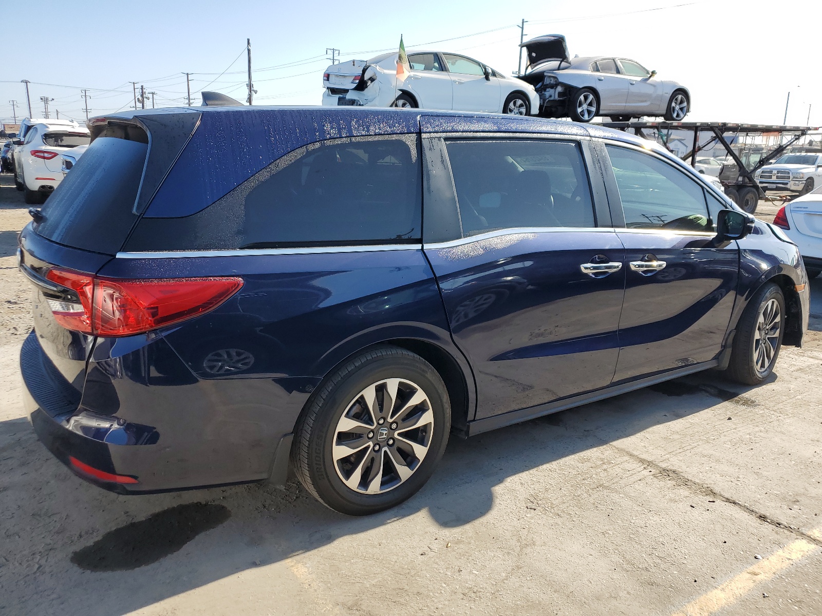 2022 Honda Odyssey Exl vin: 5FNRL6H75NB009661