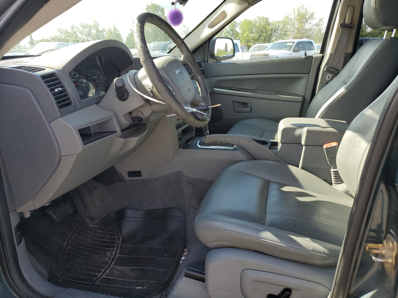 1J4HR48N15C600798 2005 Jeep Grand Cherokee Laredo