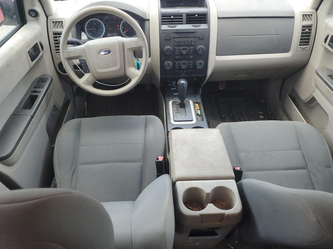 2011 Ford Escape Xls VIN: 1FMCU0C71BKB02162 Lot: 63916434