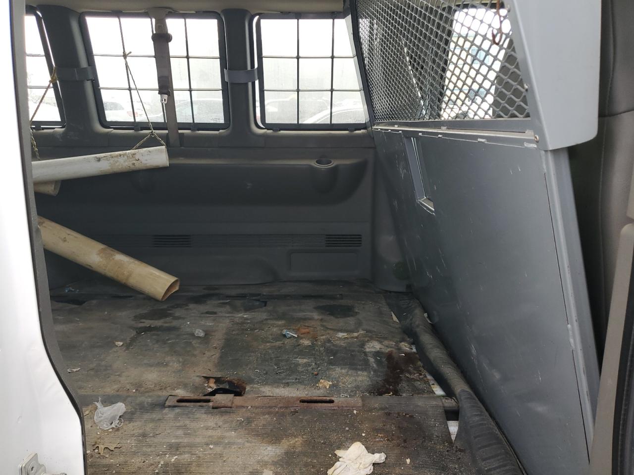 2006 Chevrolet Express G2500 VIN: 1GAGG25V261174450 Lot: 64255954