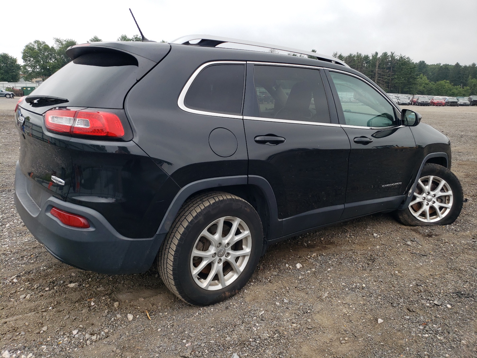 1C4PJMCB1GW340880 2016 Jeep Cherokee Latitude