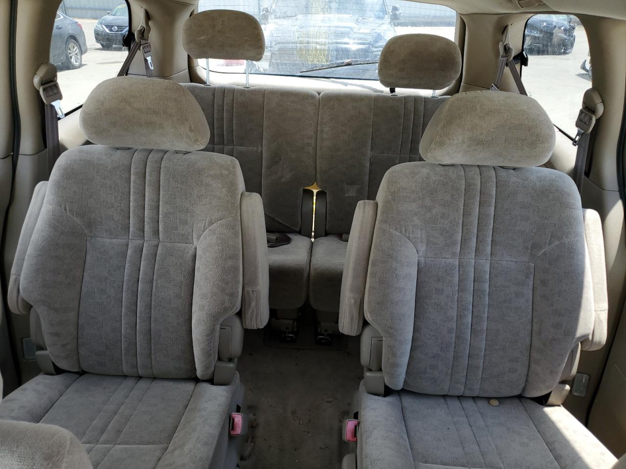 2002 Toyota Sienna Le VIN: 4T3ZF13C02U489998 Lot: 62108184