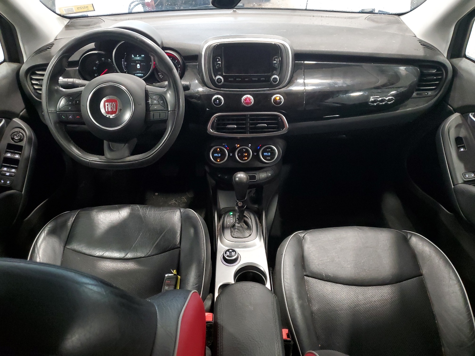 ZFBCFYDT8GP395614 2016 Fiat 500X Lounge