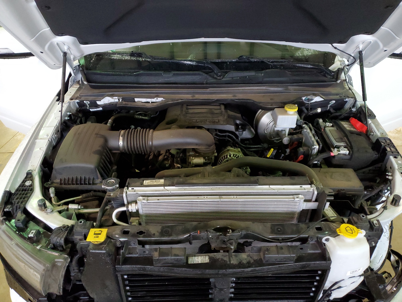 1C6RREJT1NN292357 2022 Ram 1500 Laramie