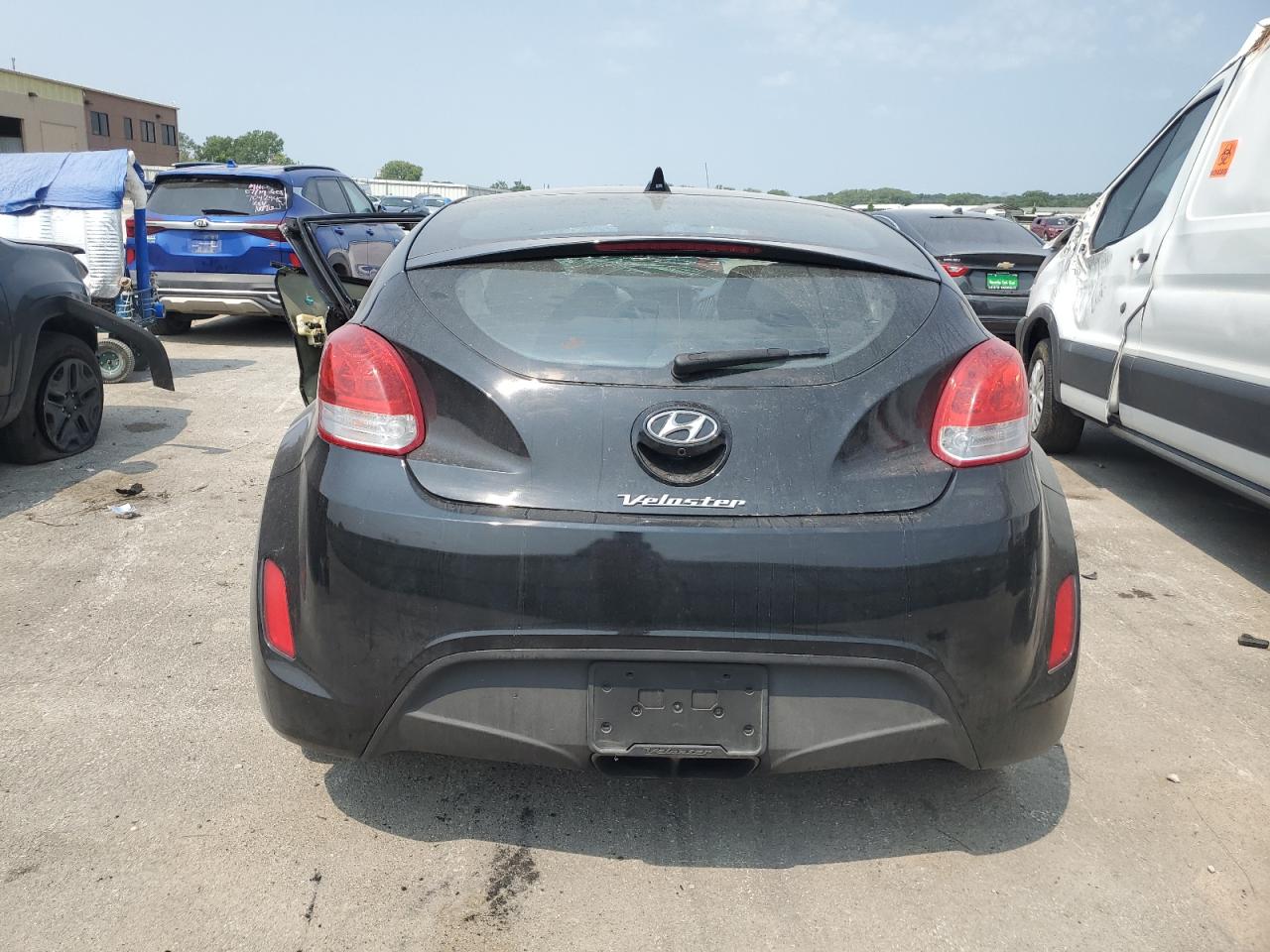 KMHTC6AD6GU302495 2016 Hyundai Veloster