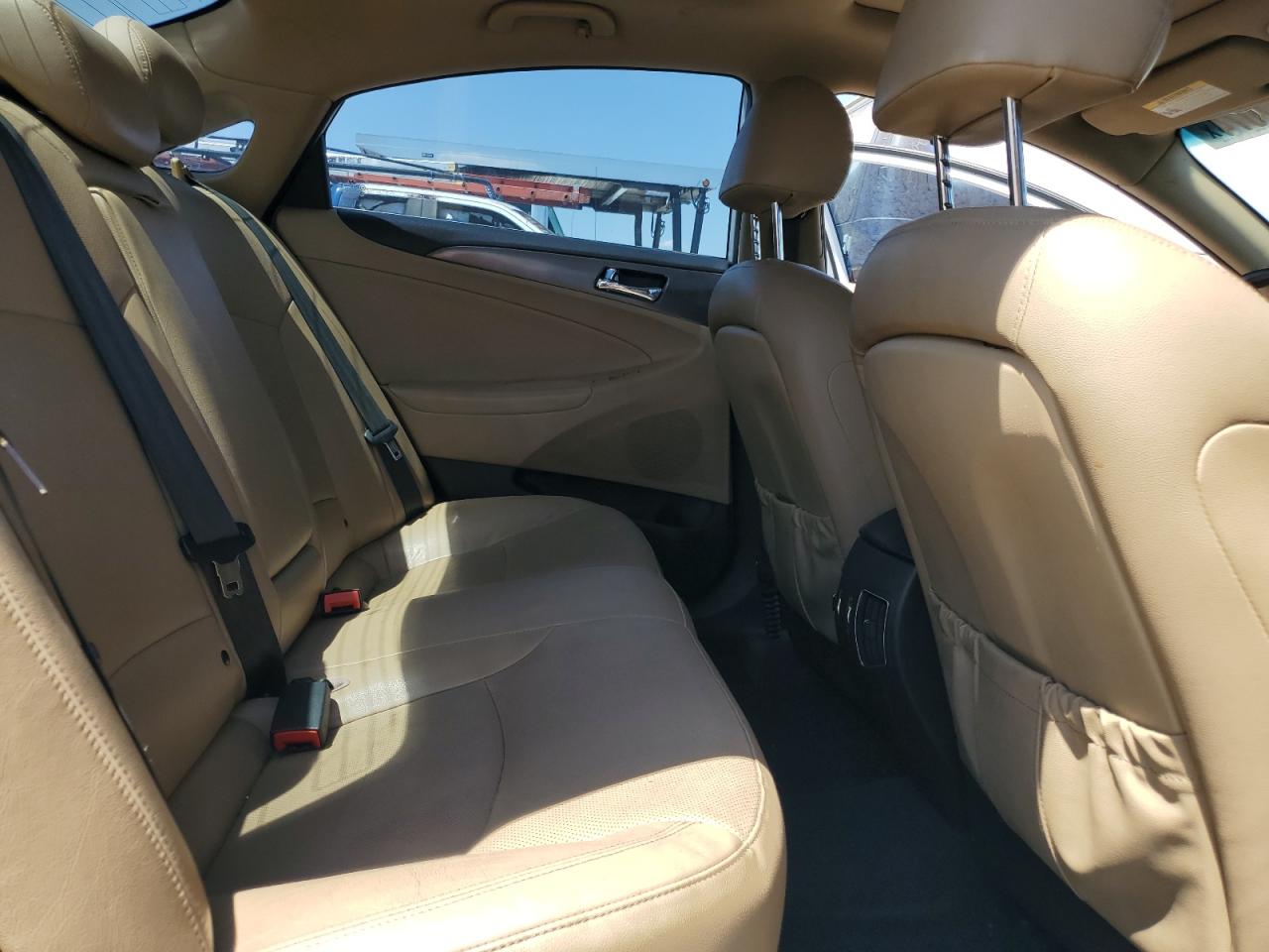 2013 Hyundai Sonata Hybrid VIN: KMHEC4A4XDA076097 Lot: 63087074