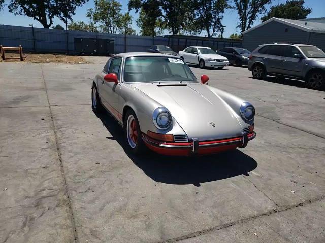 1971 Porsche 911 T VIN: 9111100993 Lot: 63179114