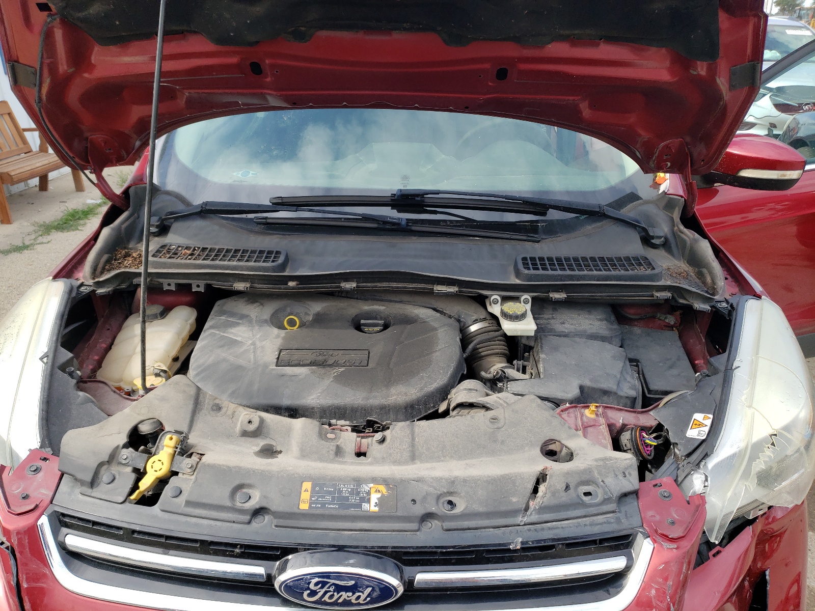 1FMCU0J99EUA40345 2014 Ford Escape Titanium