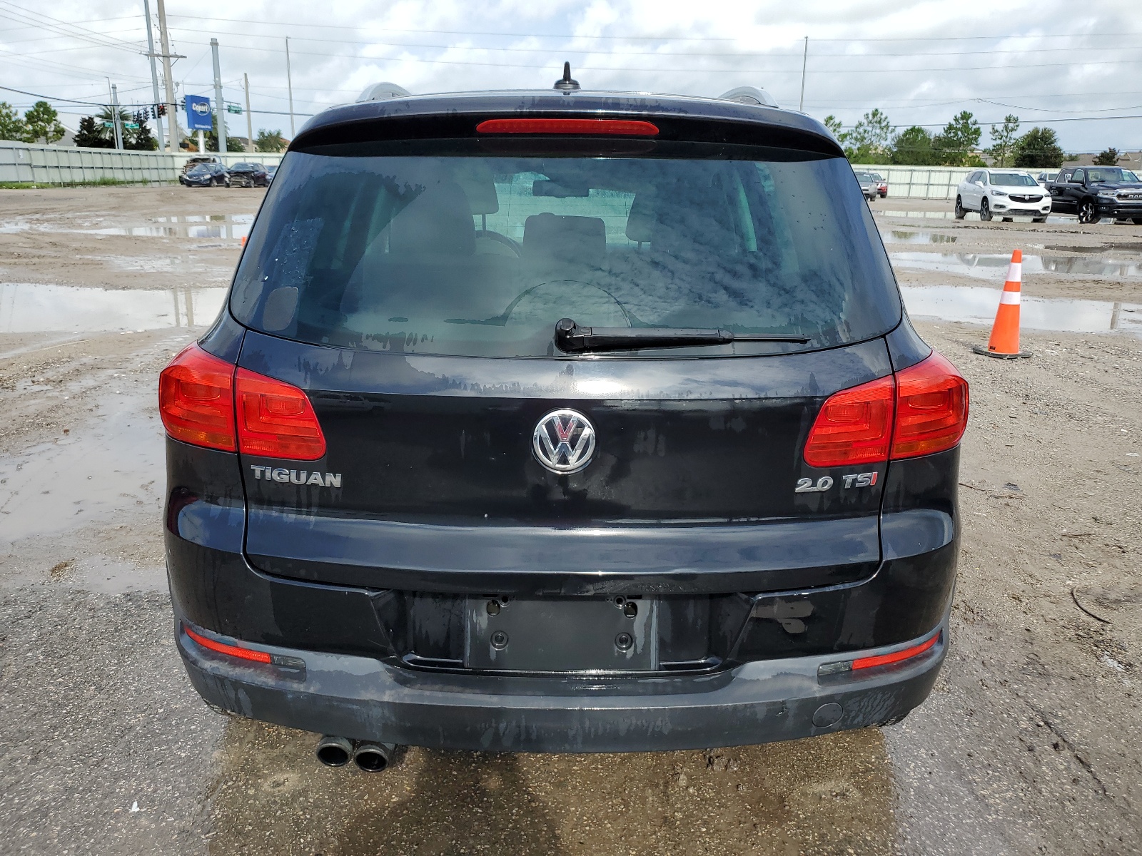 WVGAV7AX3CW530020 2012 Volkswagen Tiguan S