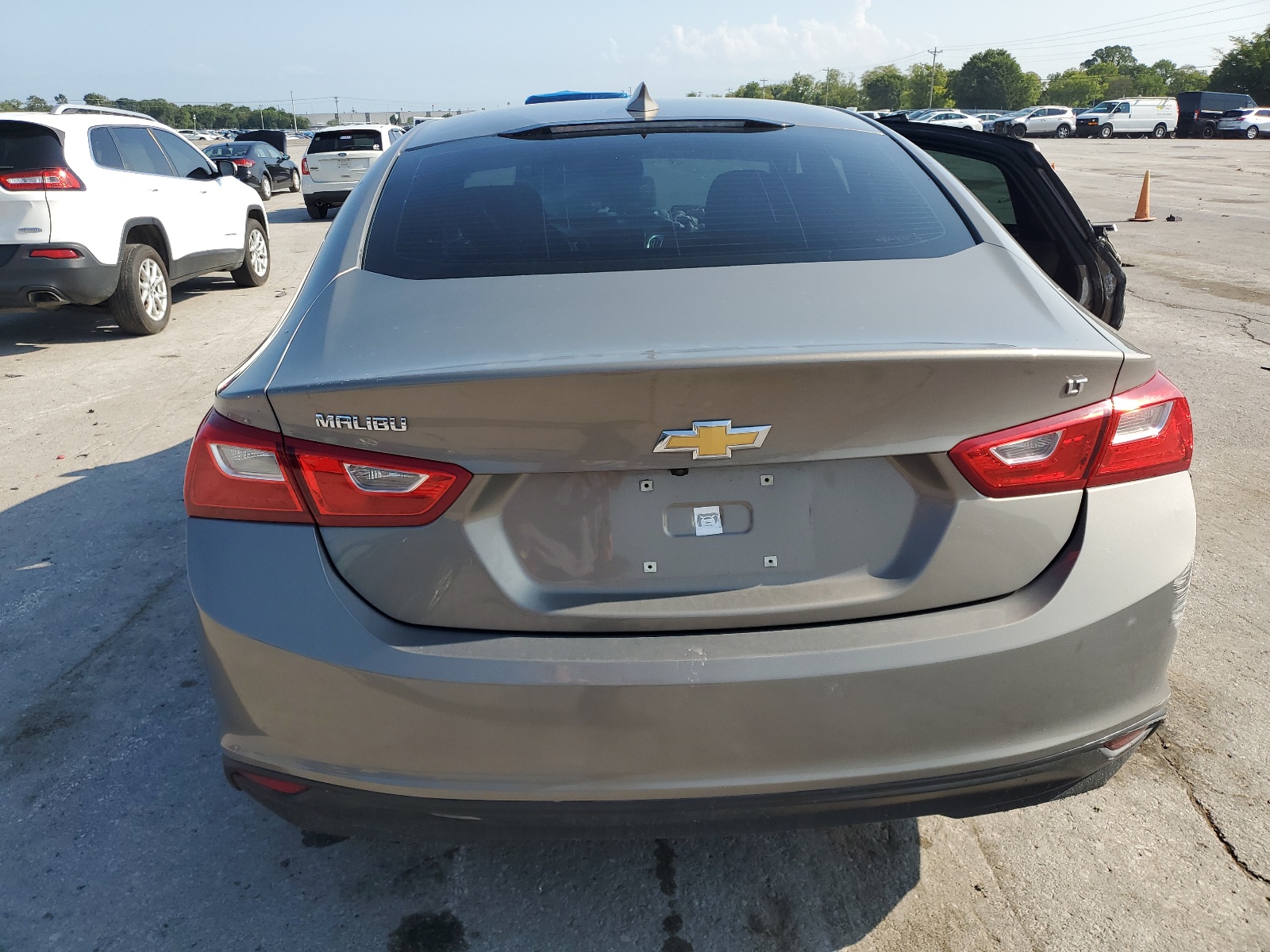 1G1ZE5ST2HF198160 2017 Chevrolet Malibu Lt