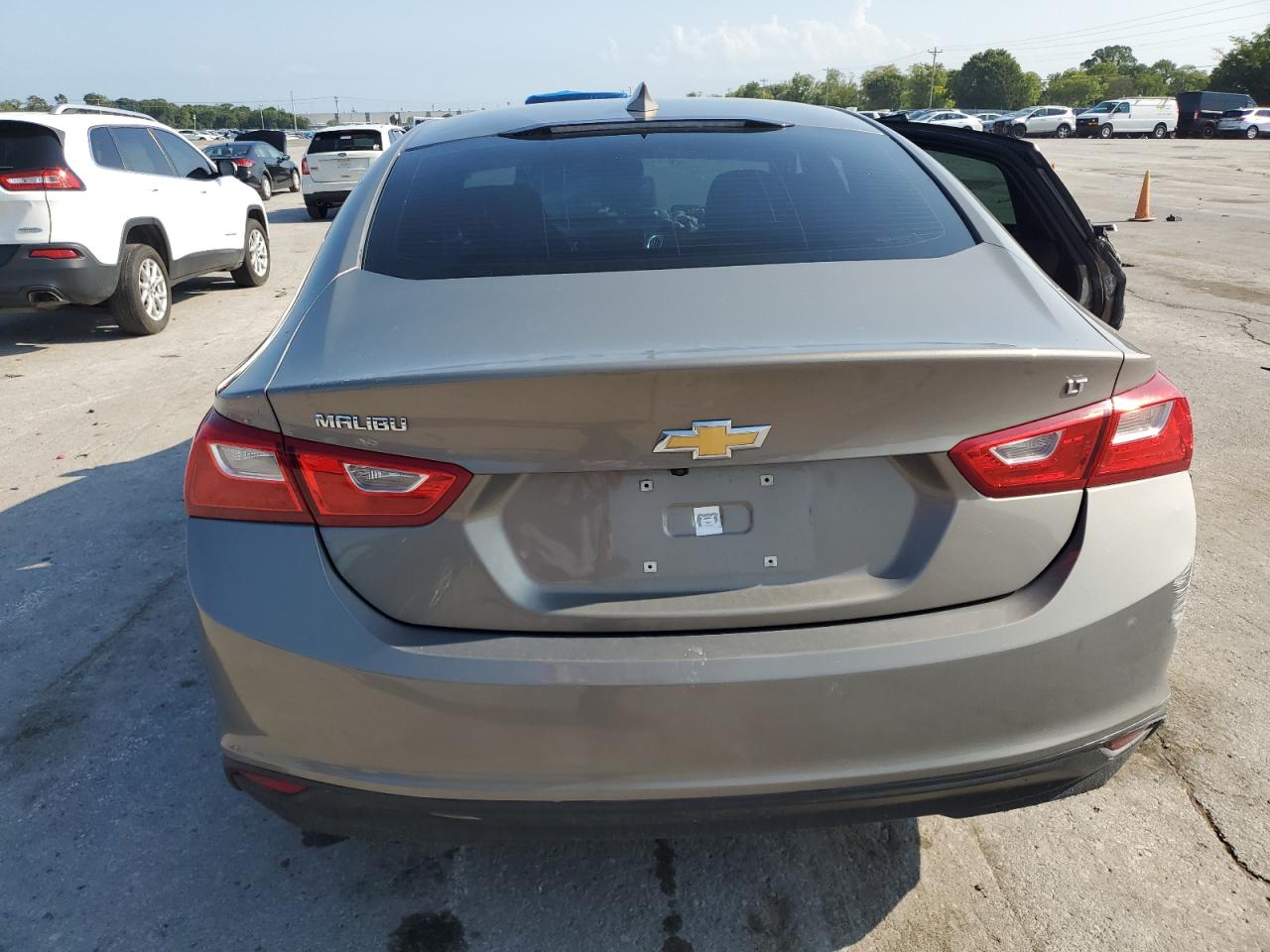 2017 Chevrolet Malibu Lt VIN: 1G1ZE5ST2HF198160 Lot: 65385634