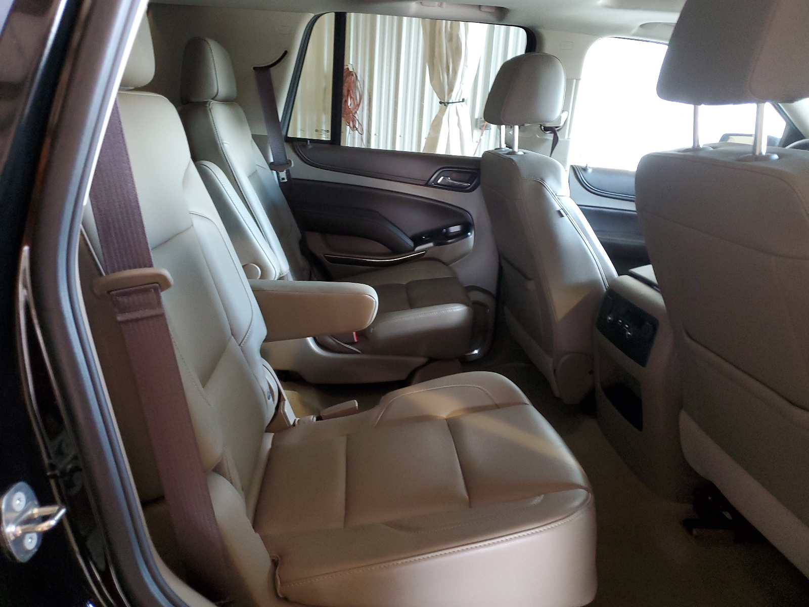 1GNSKBKC1HR332503 2017 Chevrolet Tahoe K1500 Lt