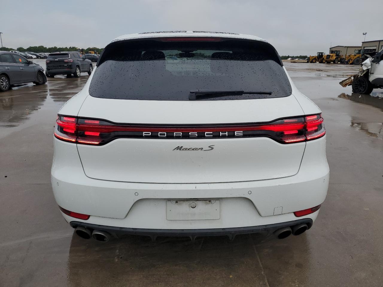 2019 Porsche Macan S VIN: WP1AB2A50KLB33619 Lot: 64167994