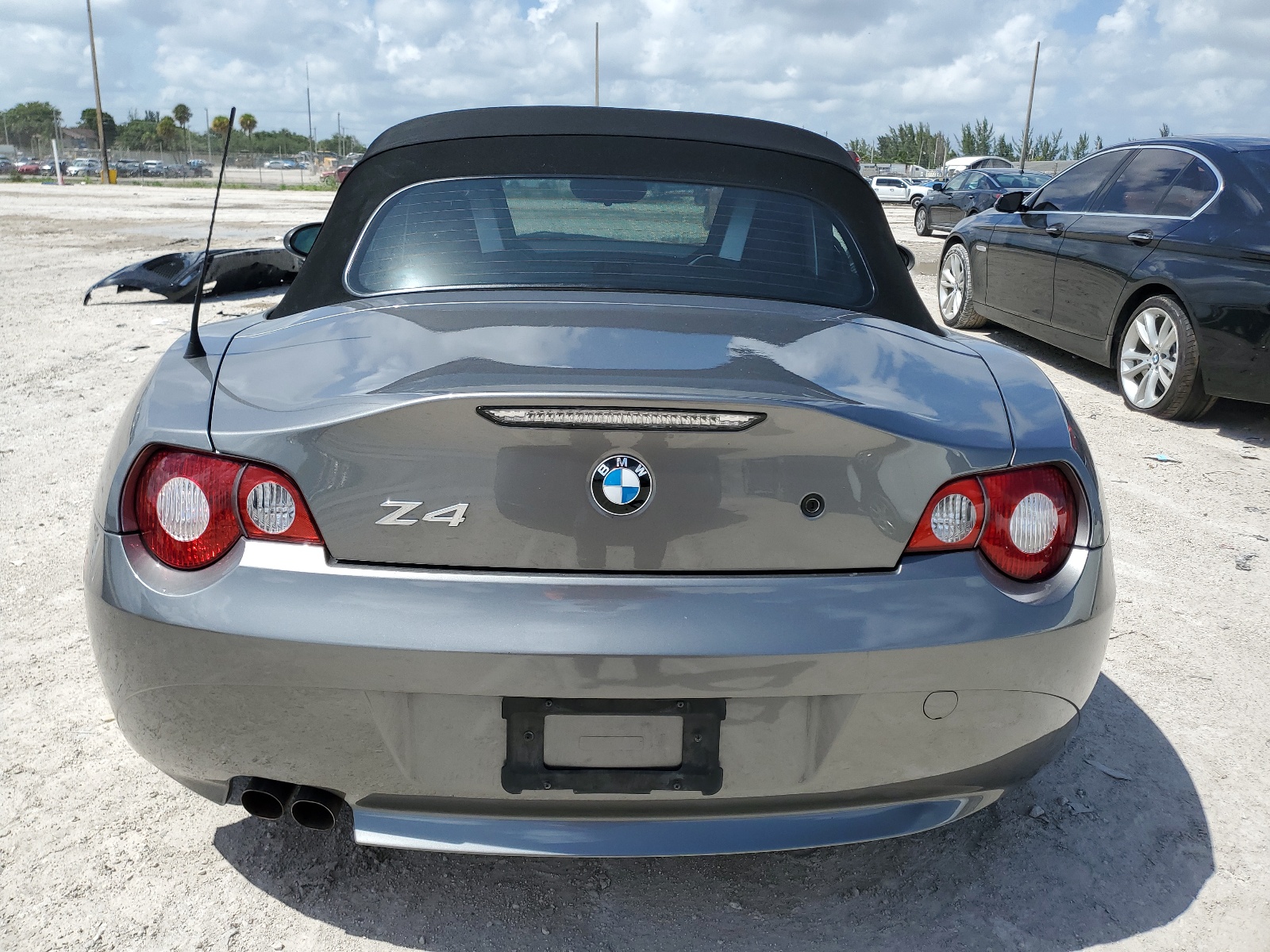 4USBT53545LT28008 2005 BMW Z4 3.0