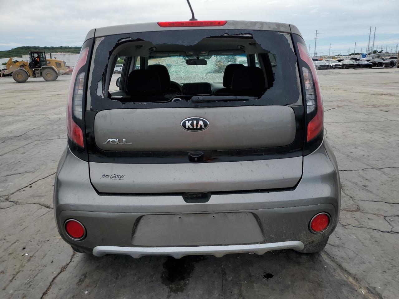 2018 Kia Soul + VIN: KNDJP3A51J7610672 Lot: 61056054