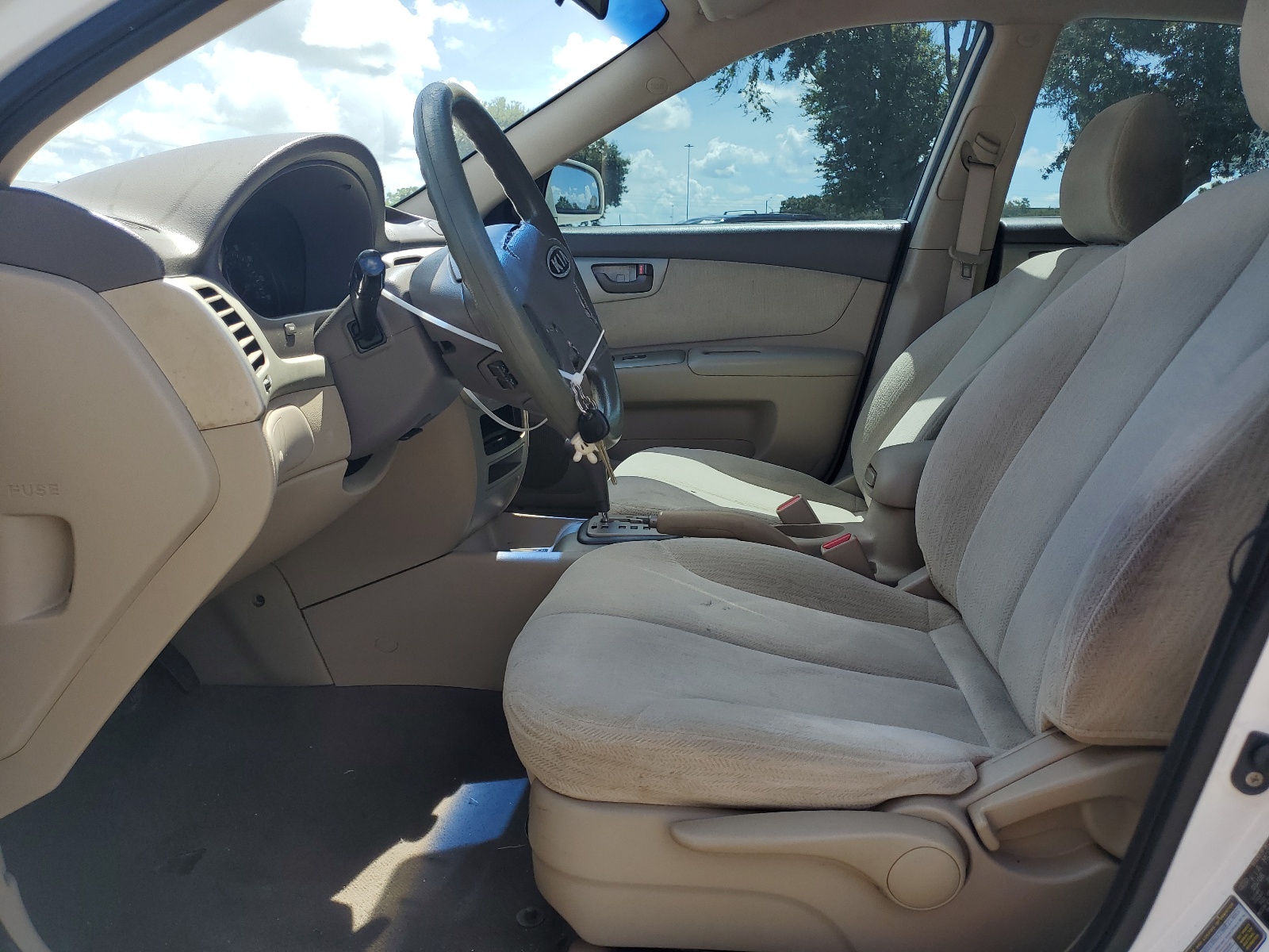 KNAGE123385256142 2008 Kia Optima Lx