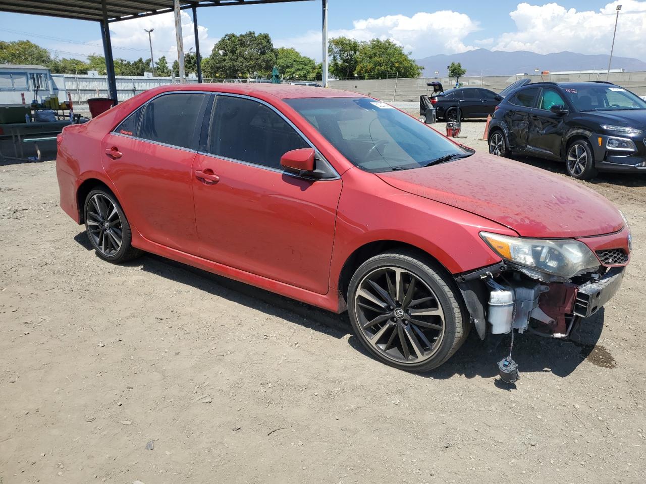 2014 Toyota Camry - Image 4