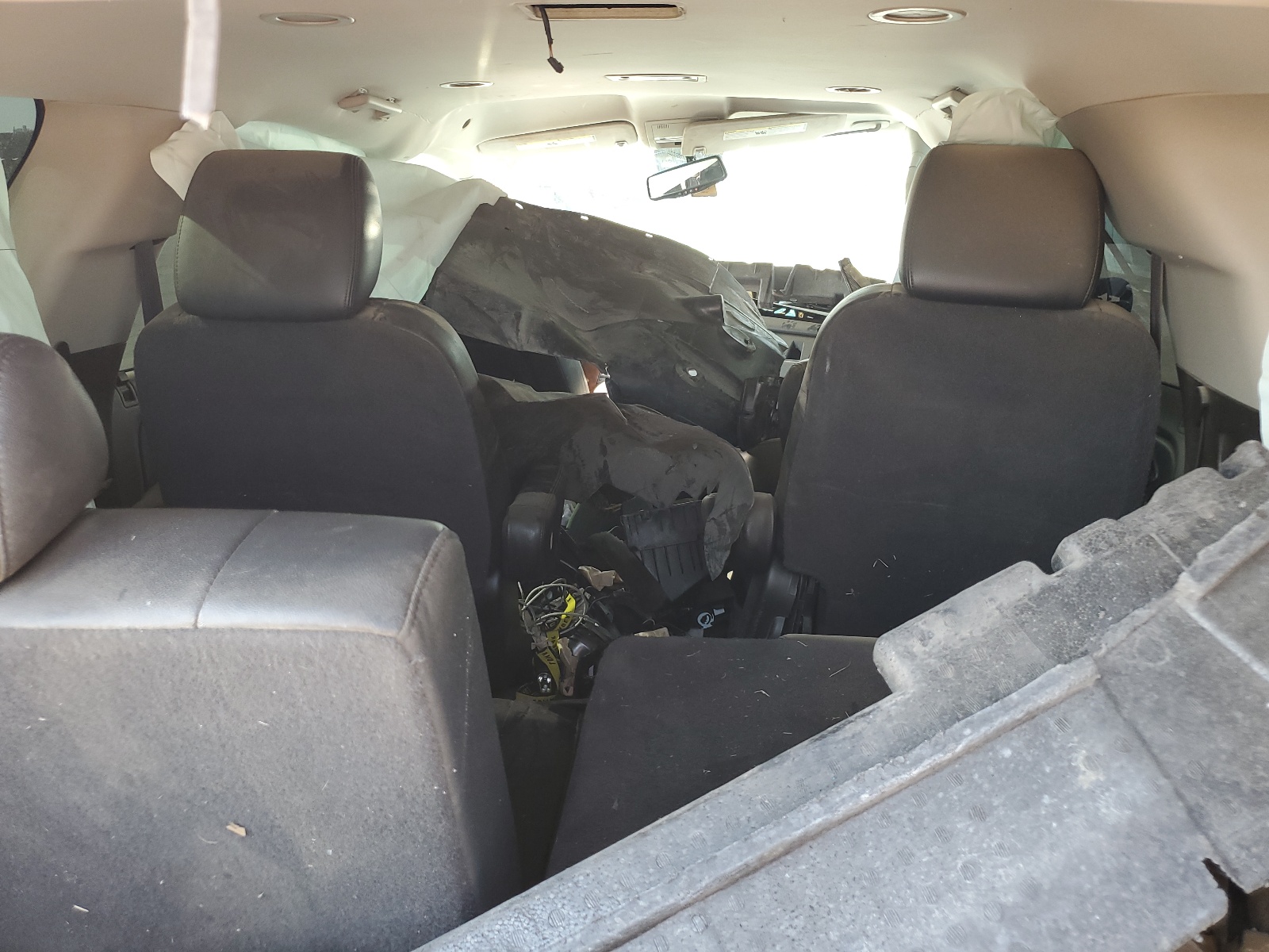 1GNSCBE06DR361472 2013 Chevrolet Tahoe C1500 Lt