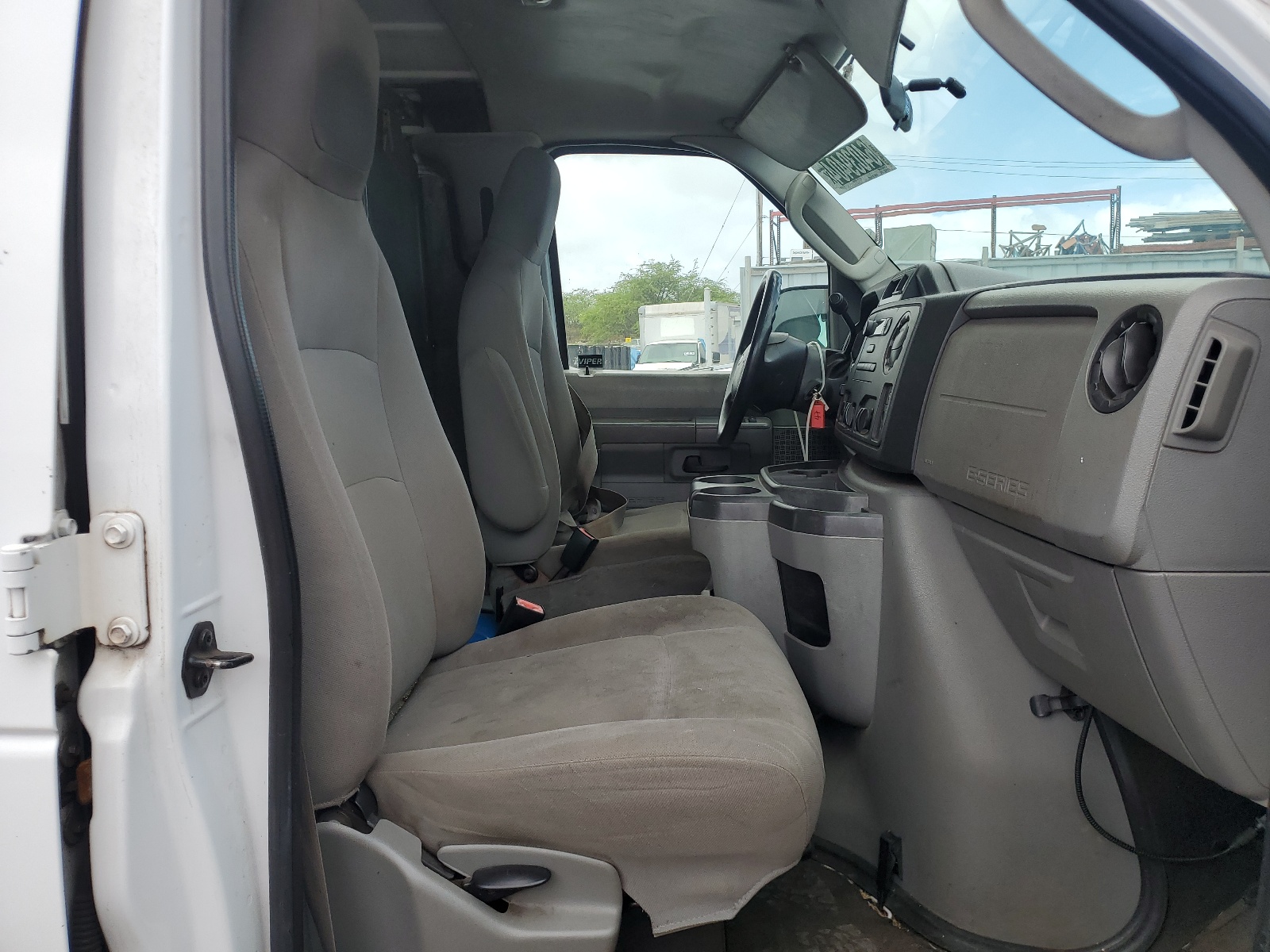 1FTNE2EW8DDB13001 2013 Ford Econoline E250 Van