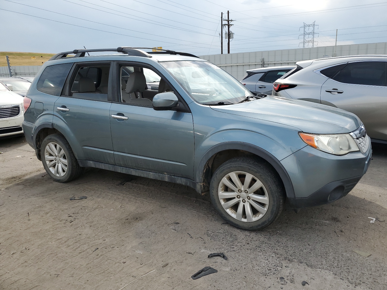 JF2SHAEC7BH747806 2011 Subaru Forester Limited