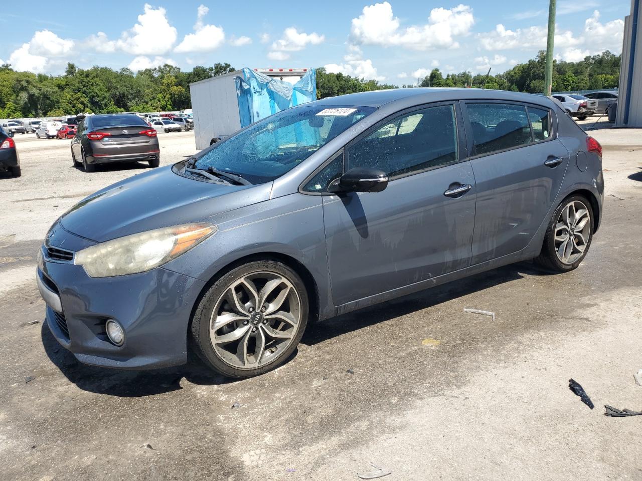 VIN KNAFZ5A35G5496915 2016 KIA FORTE no.1