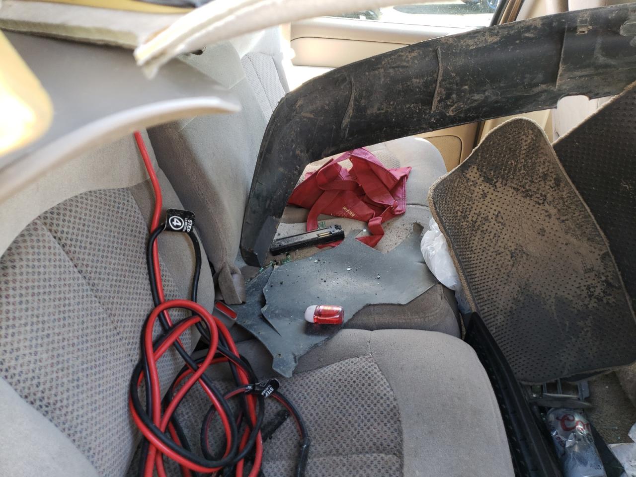 2001 Chevrolet Tahoe K1500 VIN: 1GNEK13T81J179452 Lot: 61886944