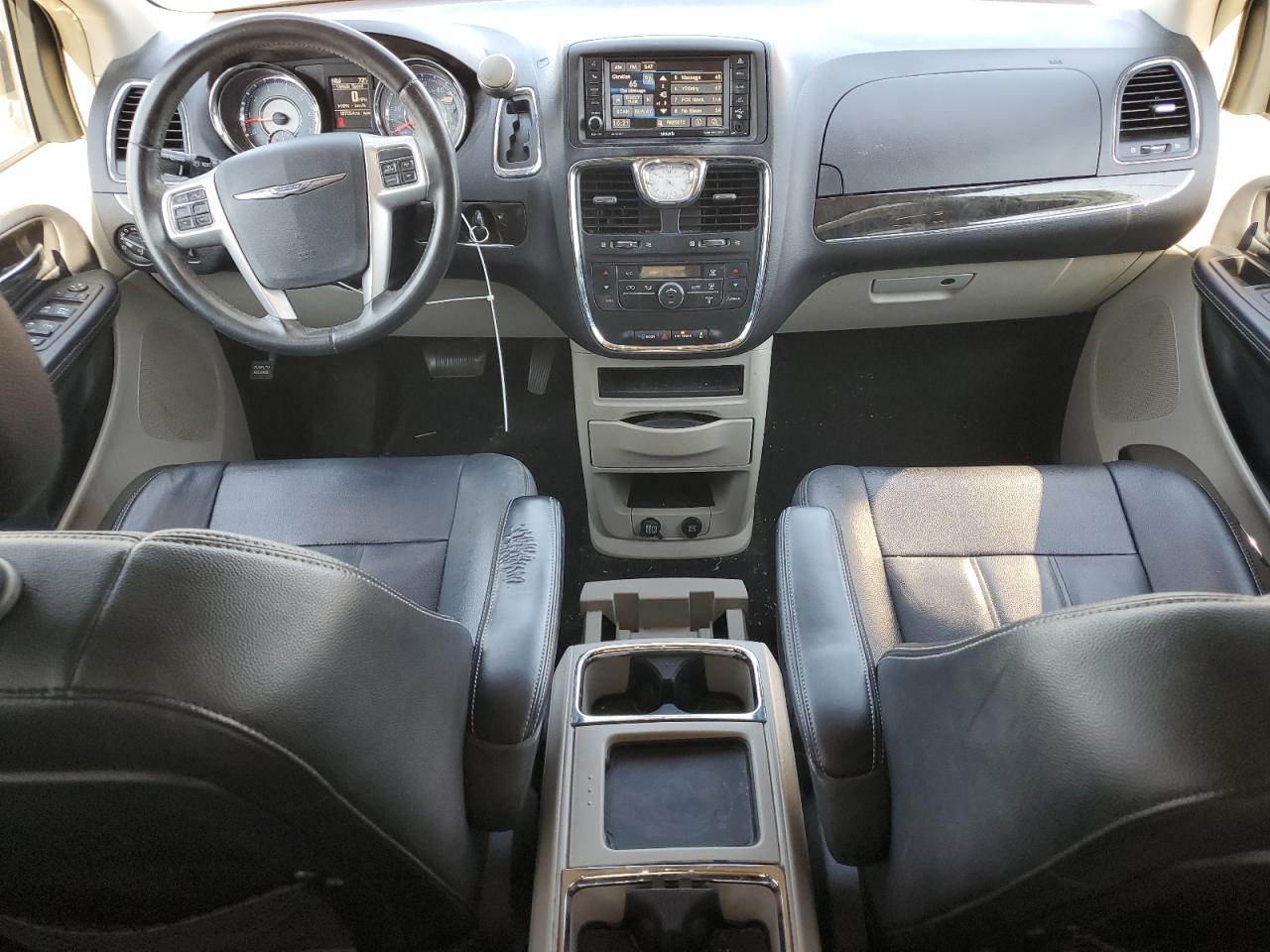 2016 Chrysler Town & Country Touring VIN: 2C4RC1BG4GR231563 Lot: 63833914