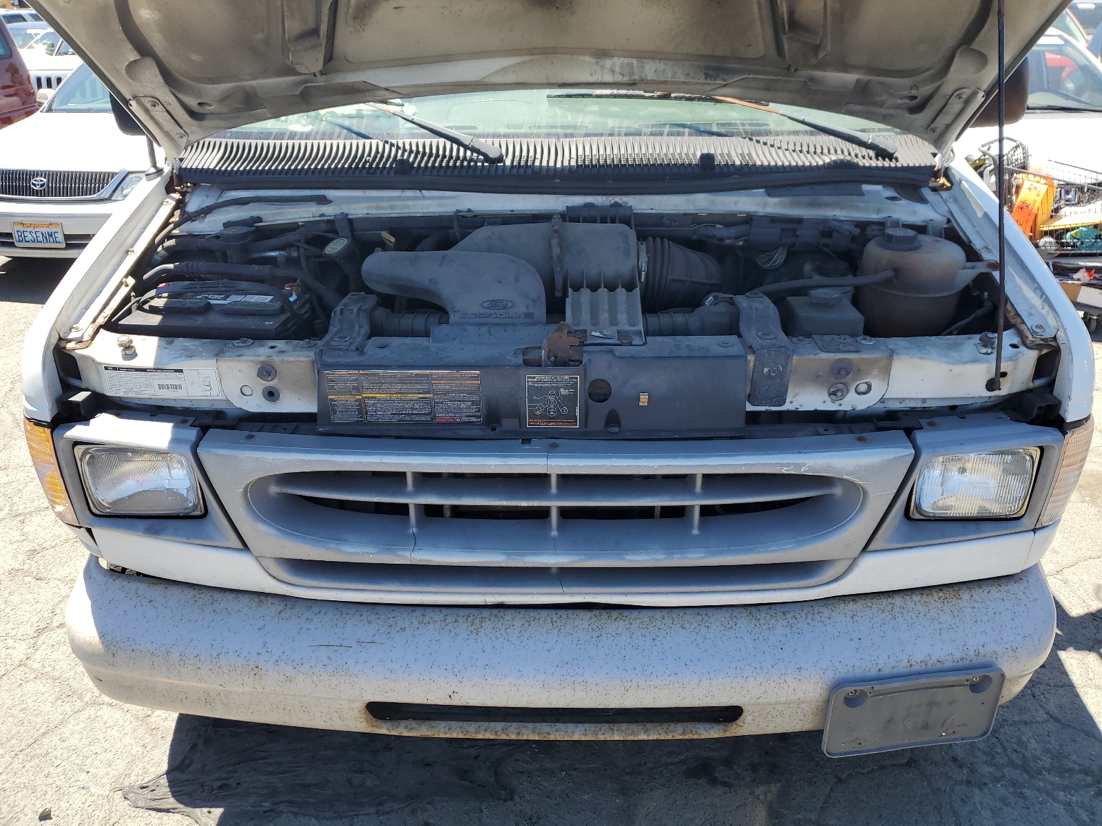 1FTNE24L3YHB33677 2000 Ford Econoline E250 Van