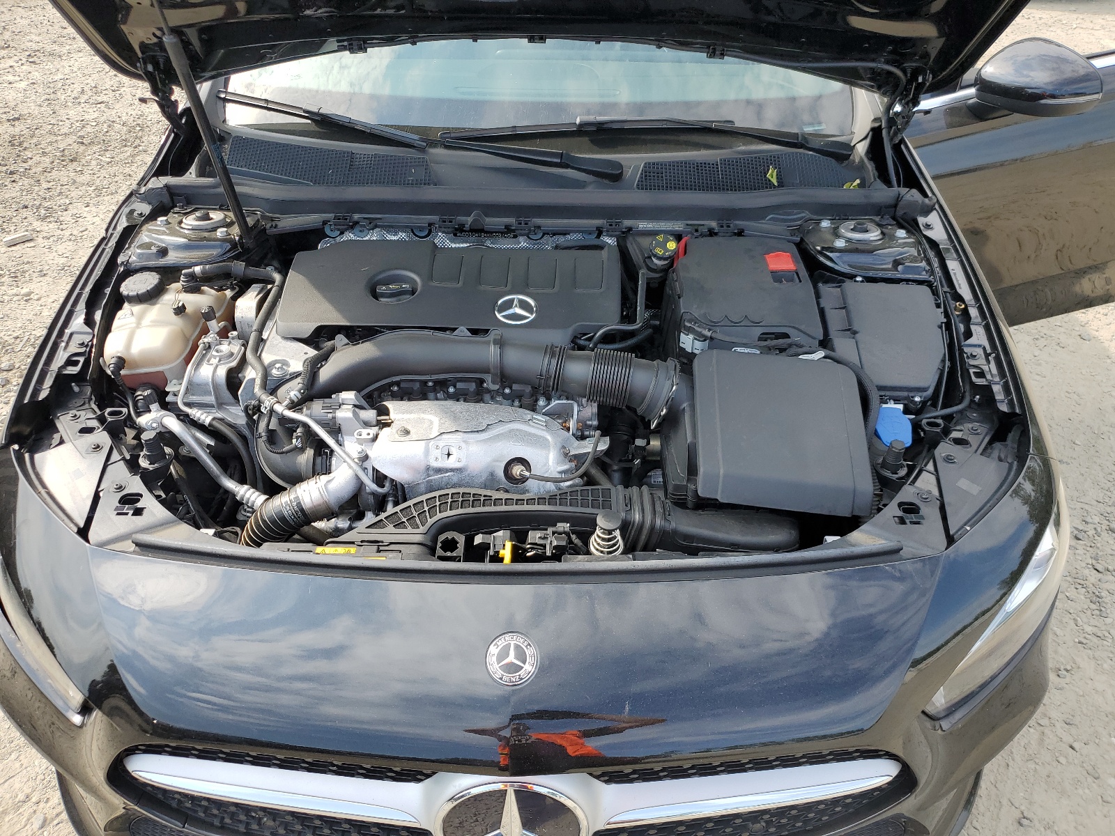 WDD3G4FB4KW002140 2019 Mercedes-Benz A 220 4Matic