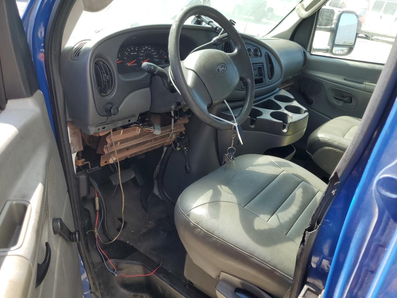 2006 Ford Econoline E450 Super Duty Cutaway Van VIN: 1FDXE45P66HB15270 Lot: 70008994