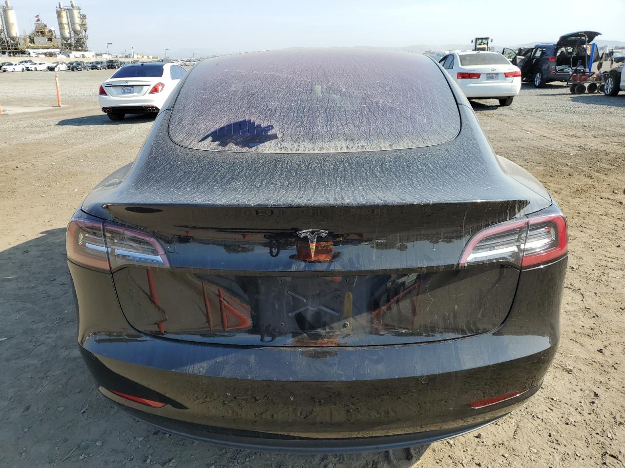 5YJ3E1EAXJF007661 2018 Tesla Model 3