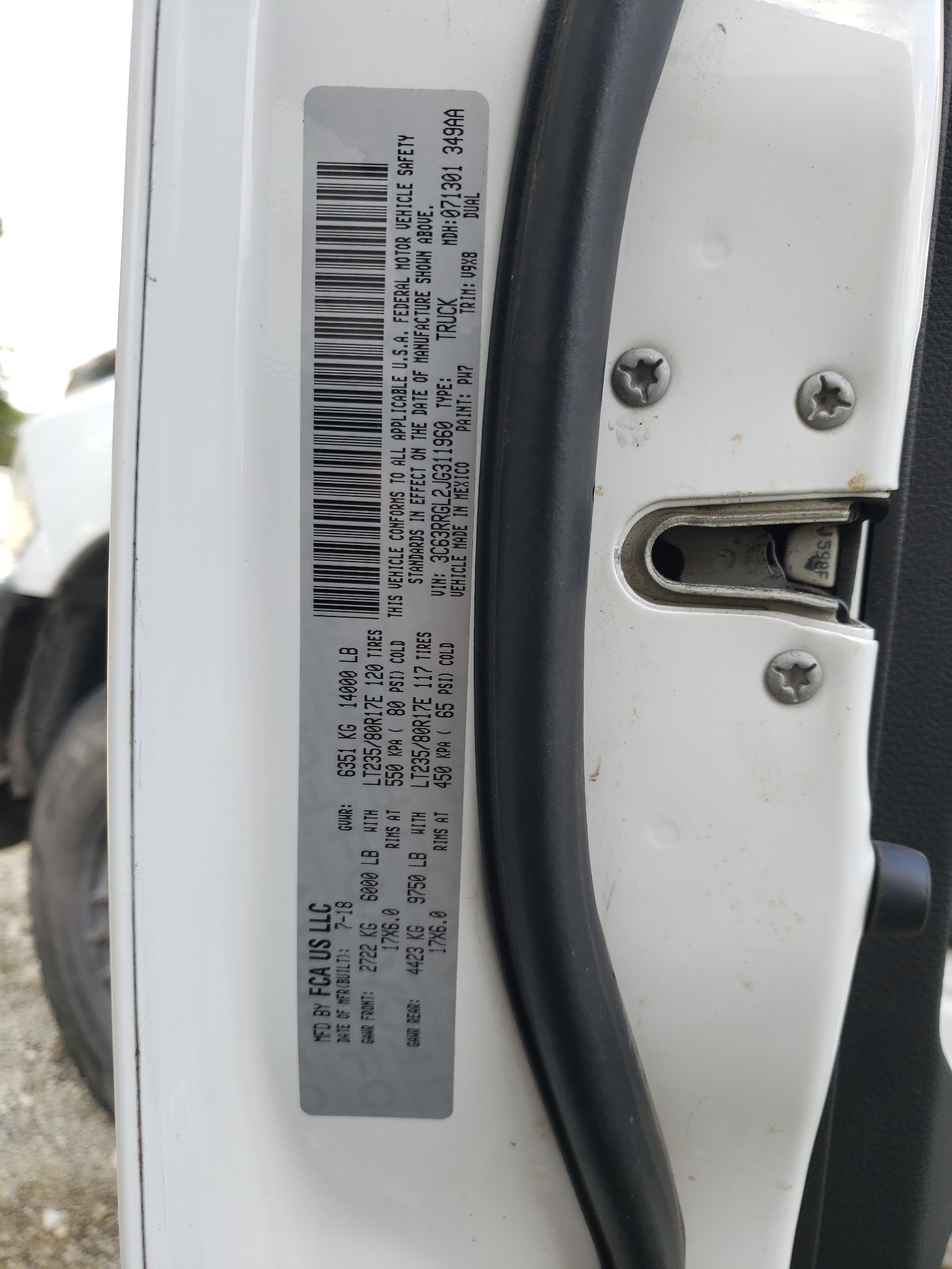 3C63RRGL2JG311960 2018 Ram 3500 St