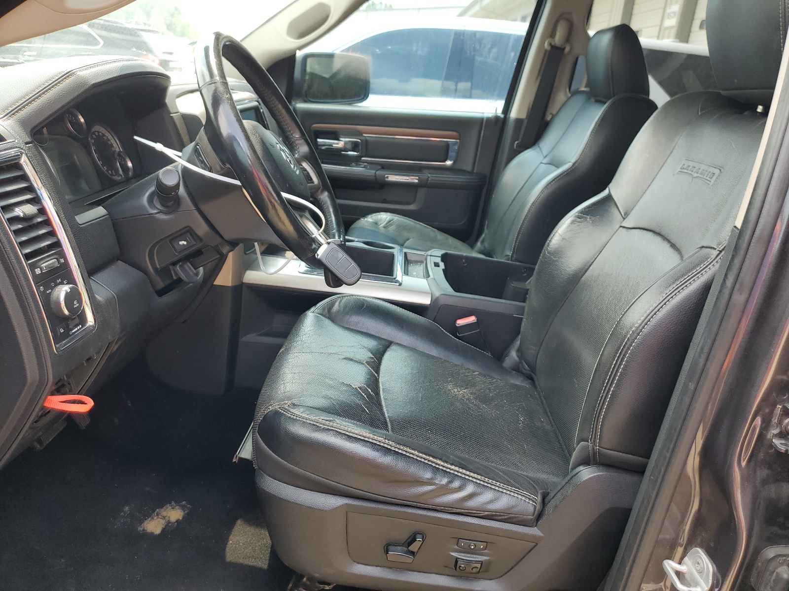 1C6RR6NT4ES271472 2014 Ram 1500 Laramie