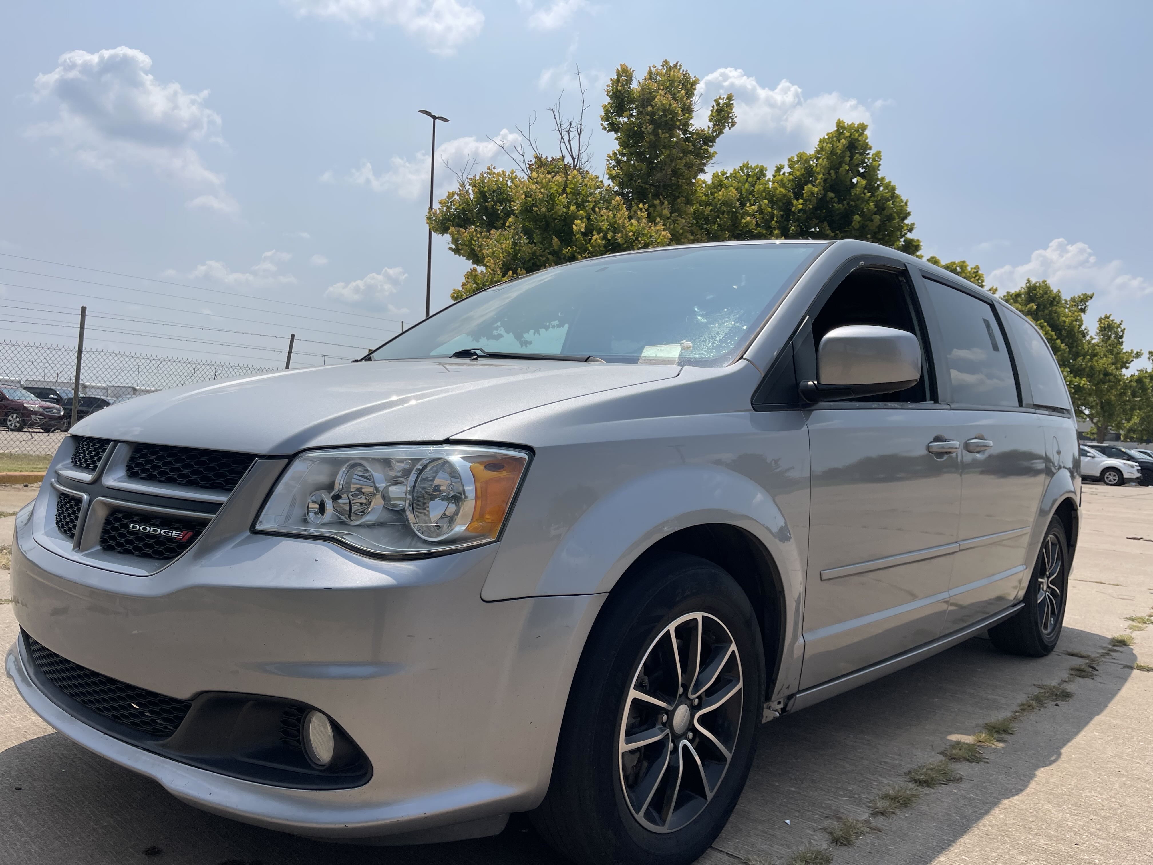 2017 Dodge Grand Caravan Gt vin: 2C4RDGEGXHR760979