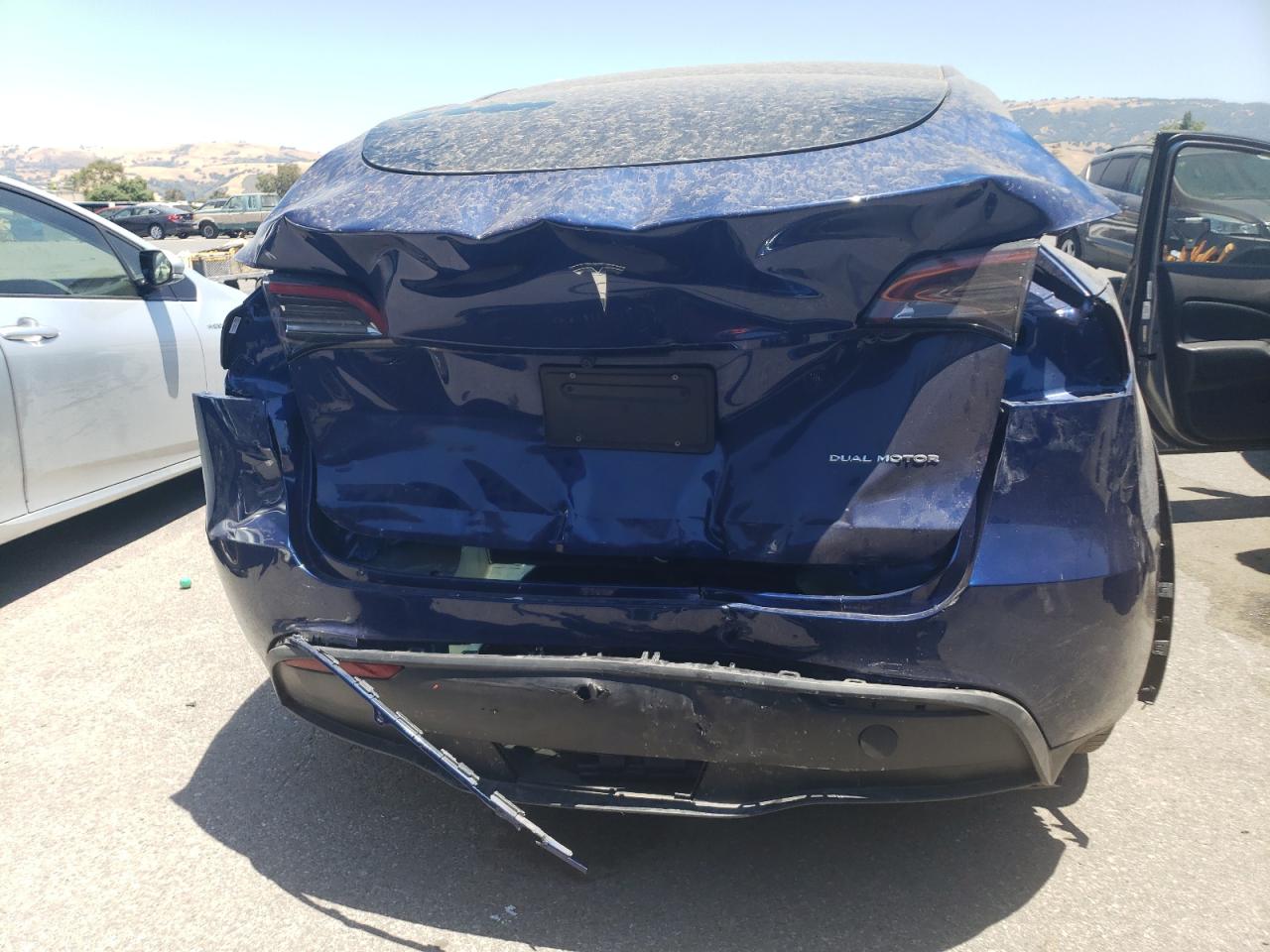 7SAYGAEE7PF742466 2023 Tesla Model Y