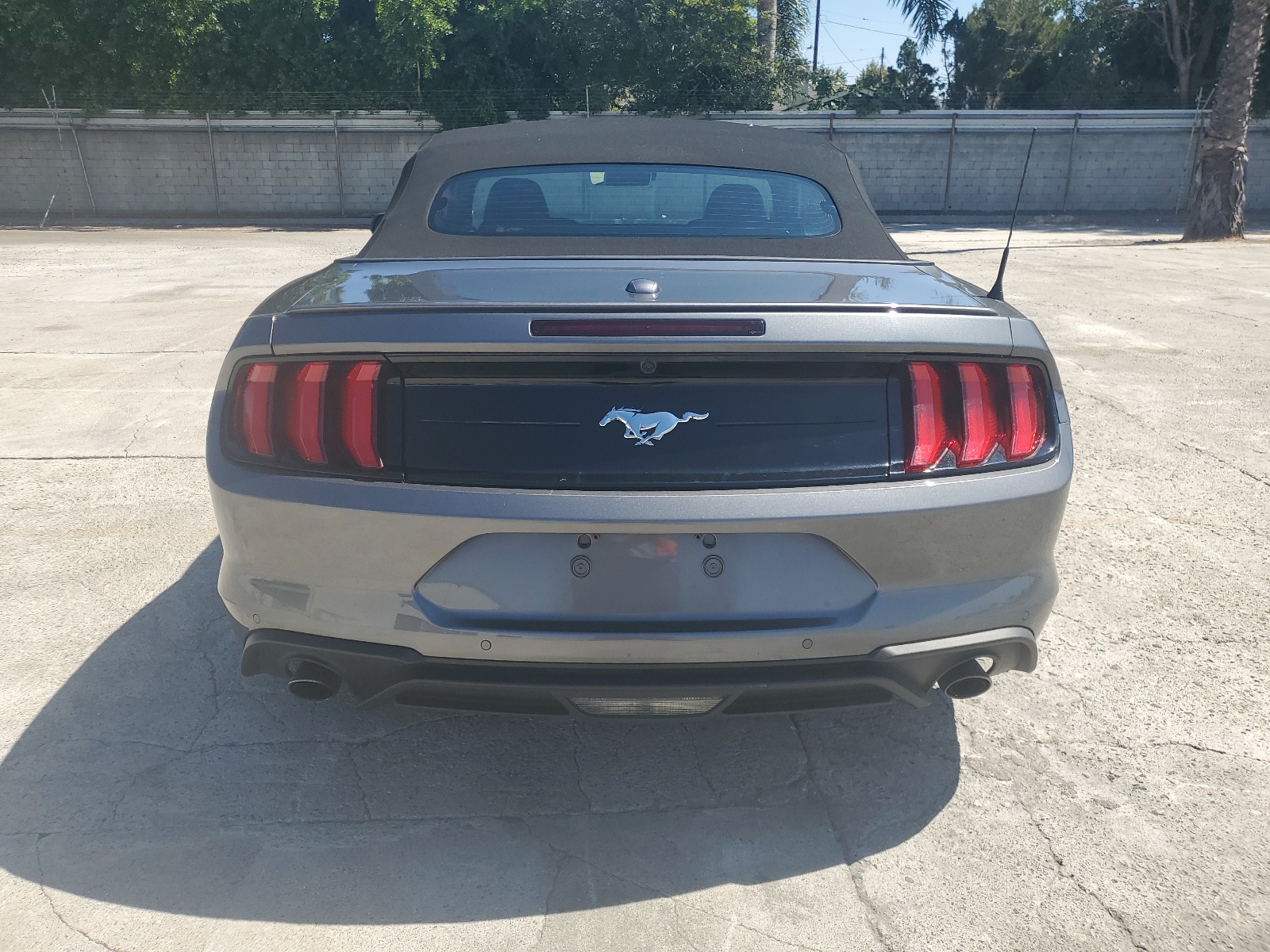 2023 Ford Mustang vin: 1FATP8UH3P5111216