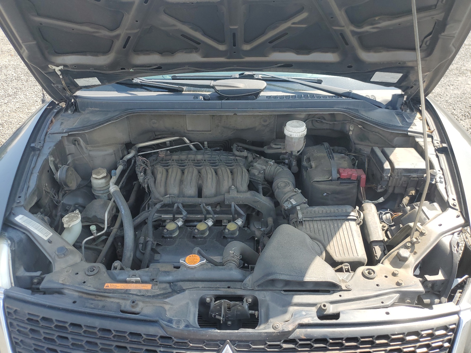 4A4JM2AS9AE015579 2010 Mitsubishi Endeavor Ls