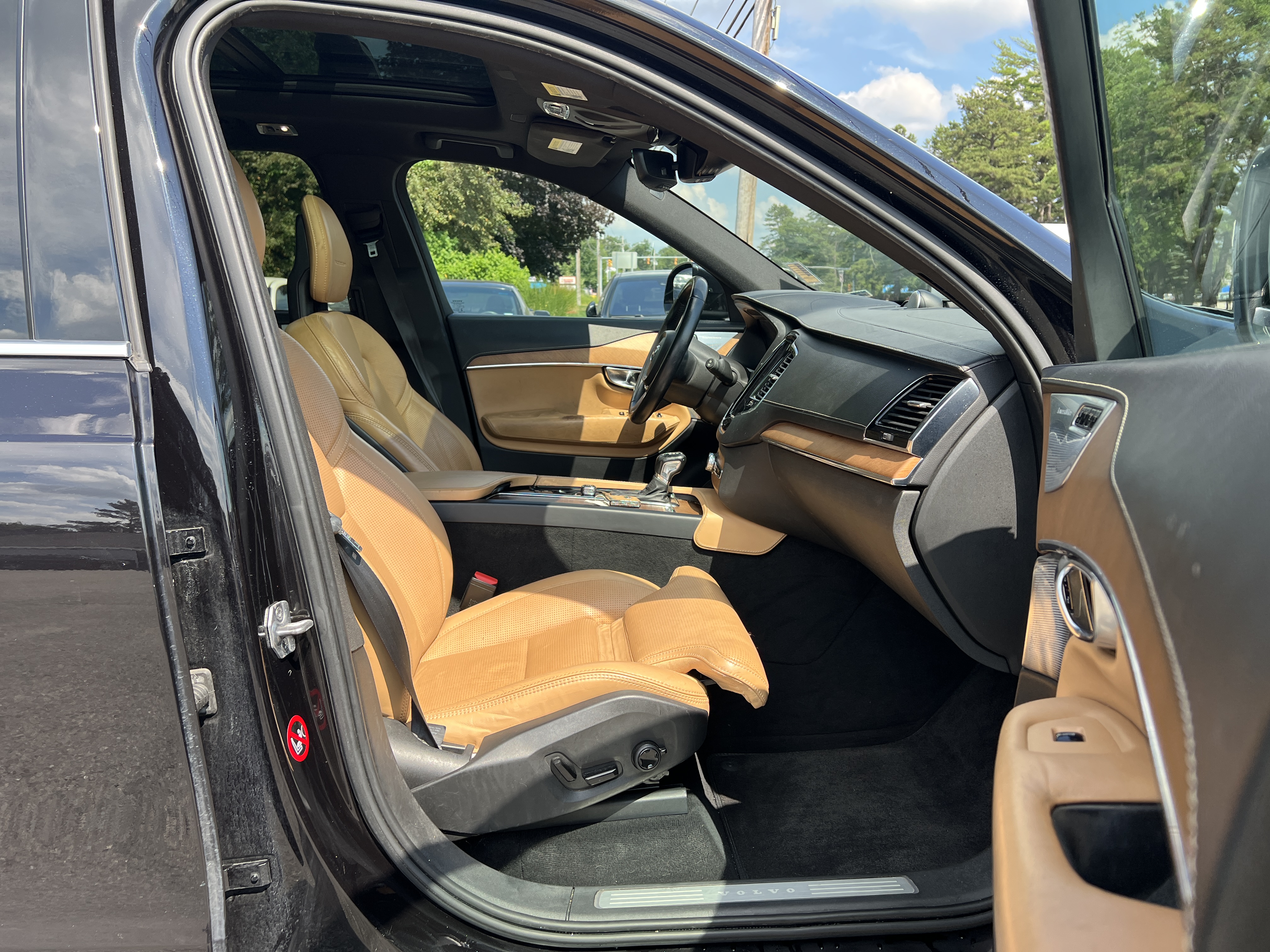 2018 Volvo Xc90 T6 vin: YV4A22PL8J1328446