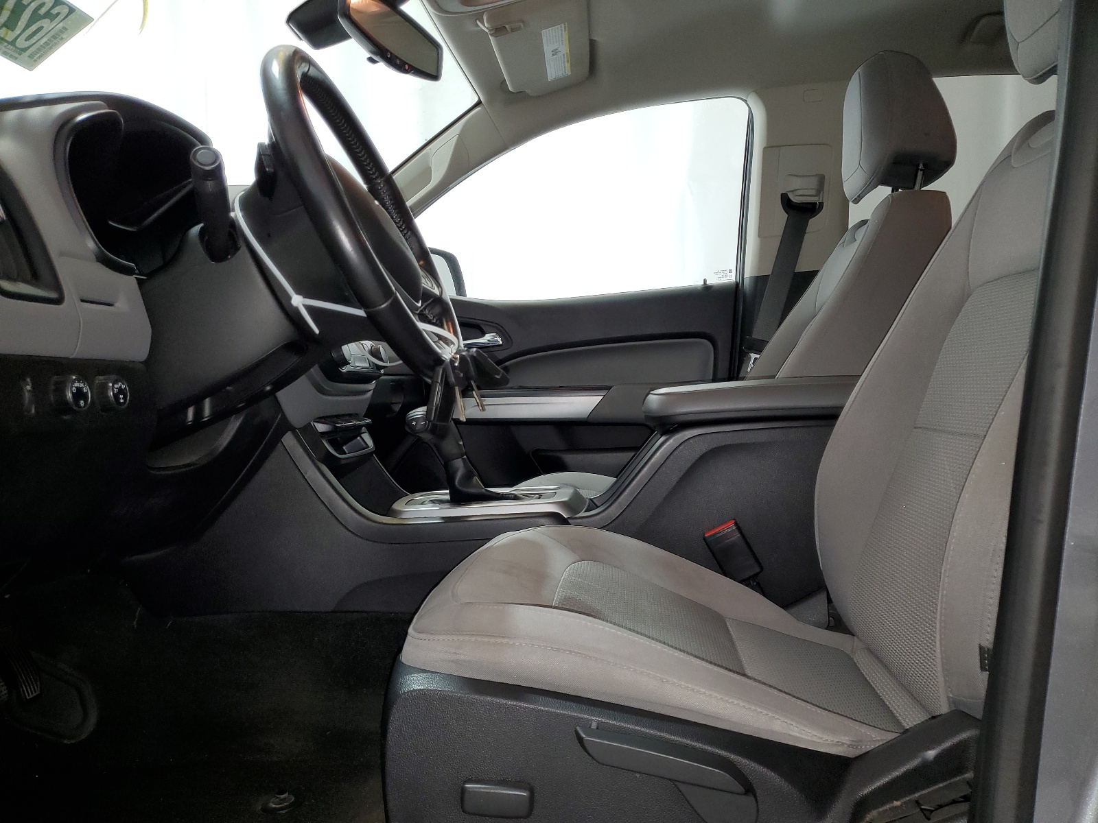 1GCGTCEN2J1165314 2018 Chevrolet Colorado Lt