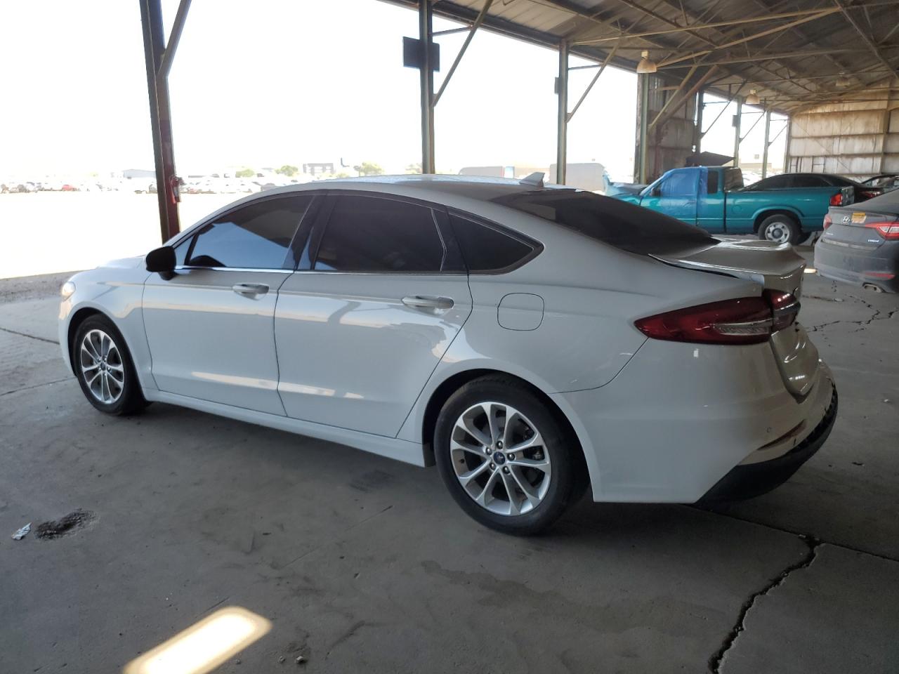 3FA6P0HD1KR176643 2019 Ford Fusion Se