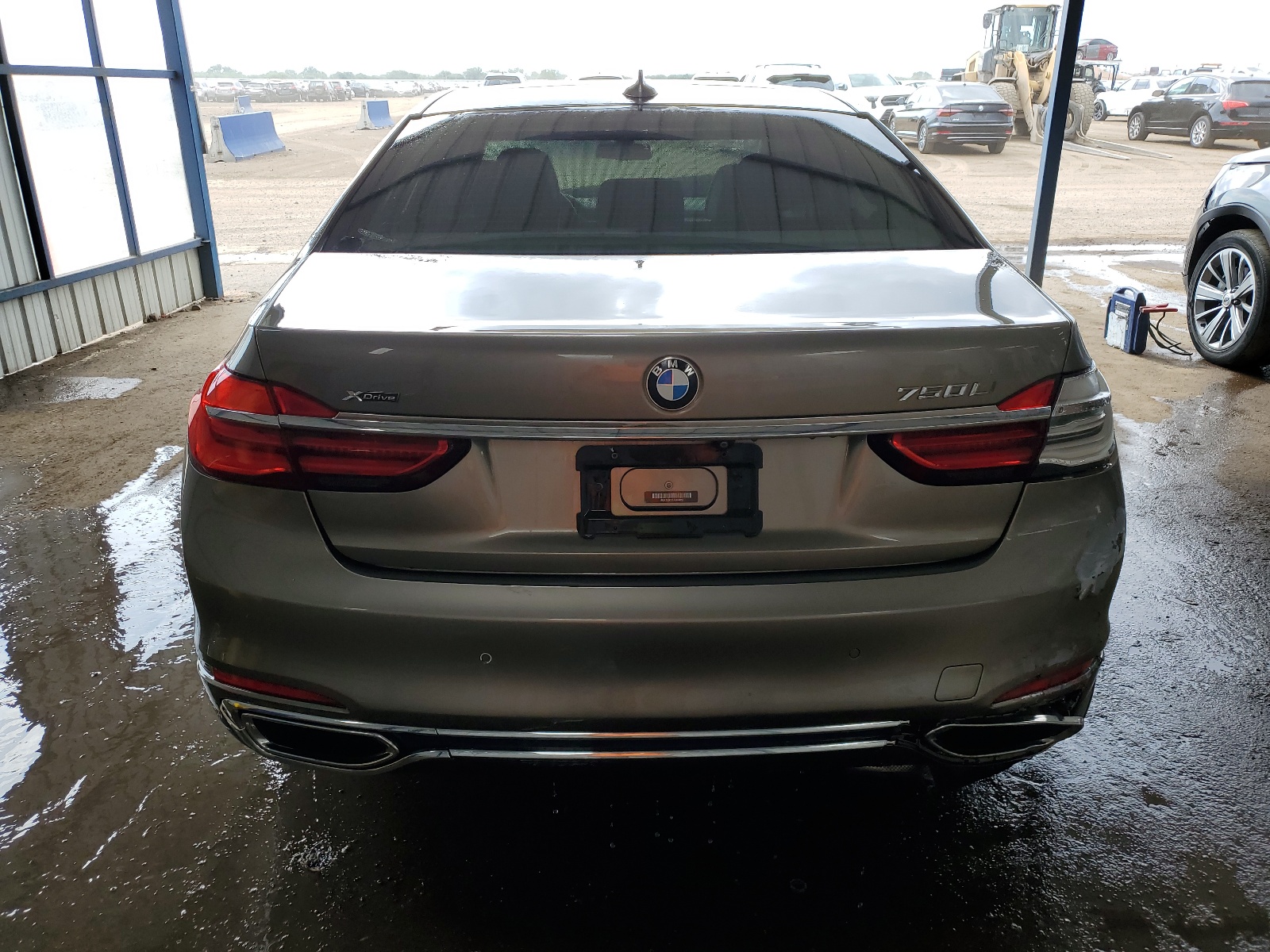 WBA7F2C53JG424052 2018 BMW 750 Xi