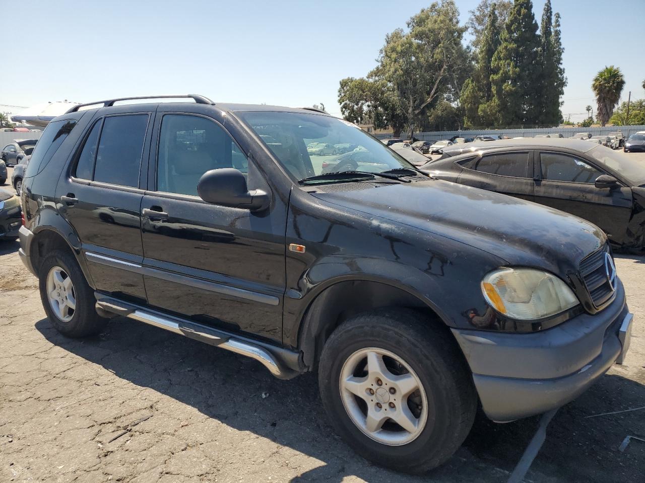 1999 Mercedes-Benz Ml 320 VIN: 4JGAB54E0XA139479 Lot: 61498394
