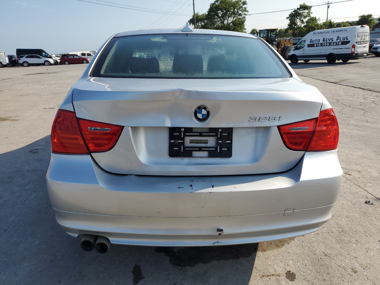 WBAPH7G53BNM59026 2011 BMW 328 I