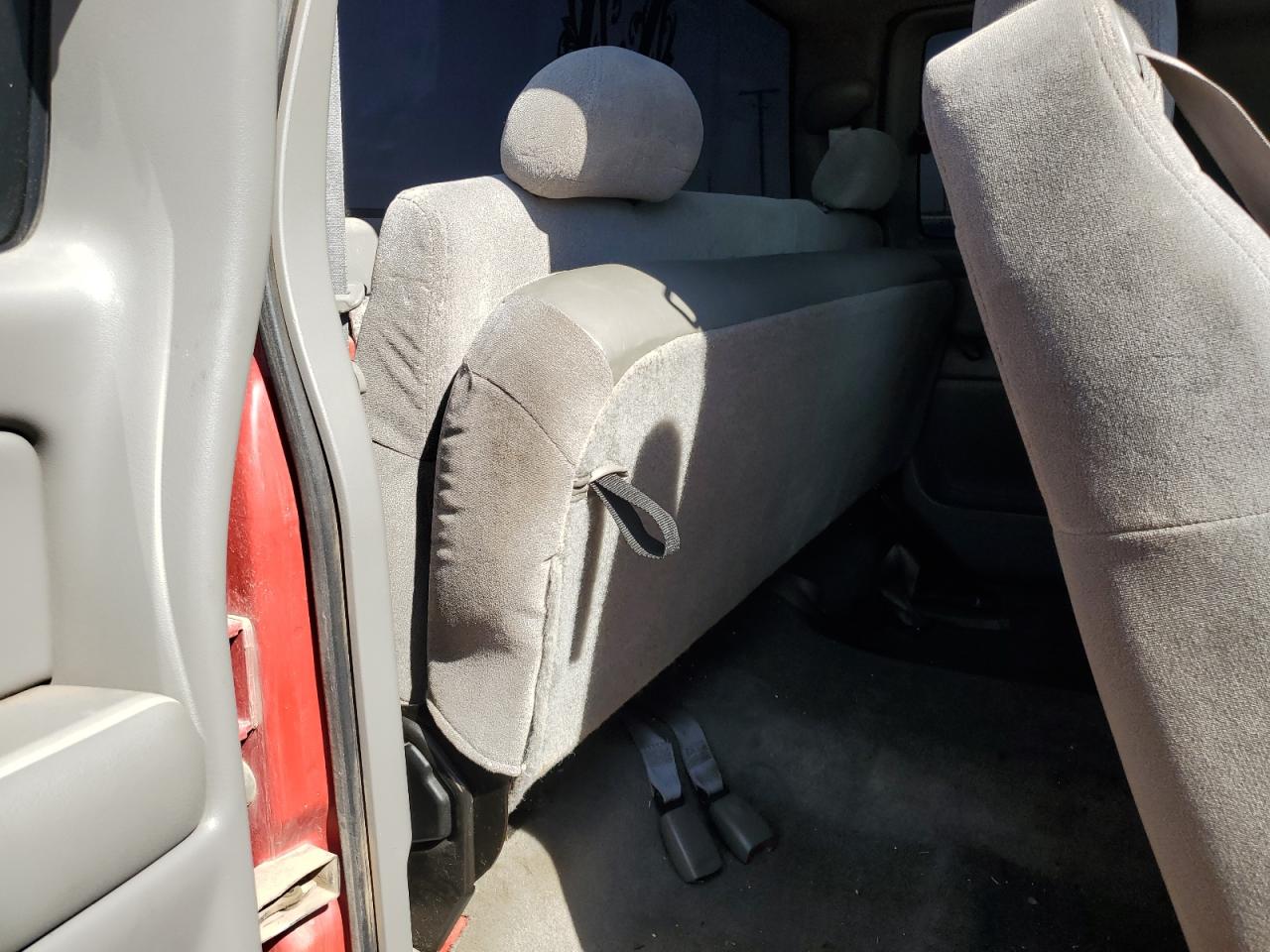 2000 Chevrolet Silverado K1500 VIN: 1GCEK19T2YE292218 Lot: 60307034