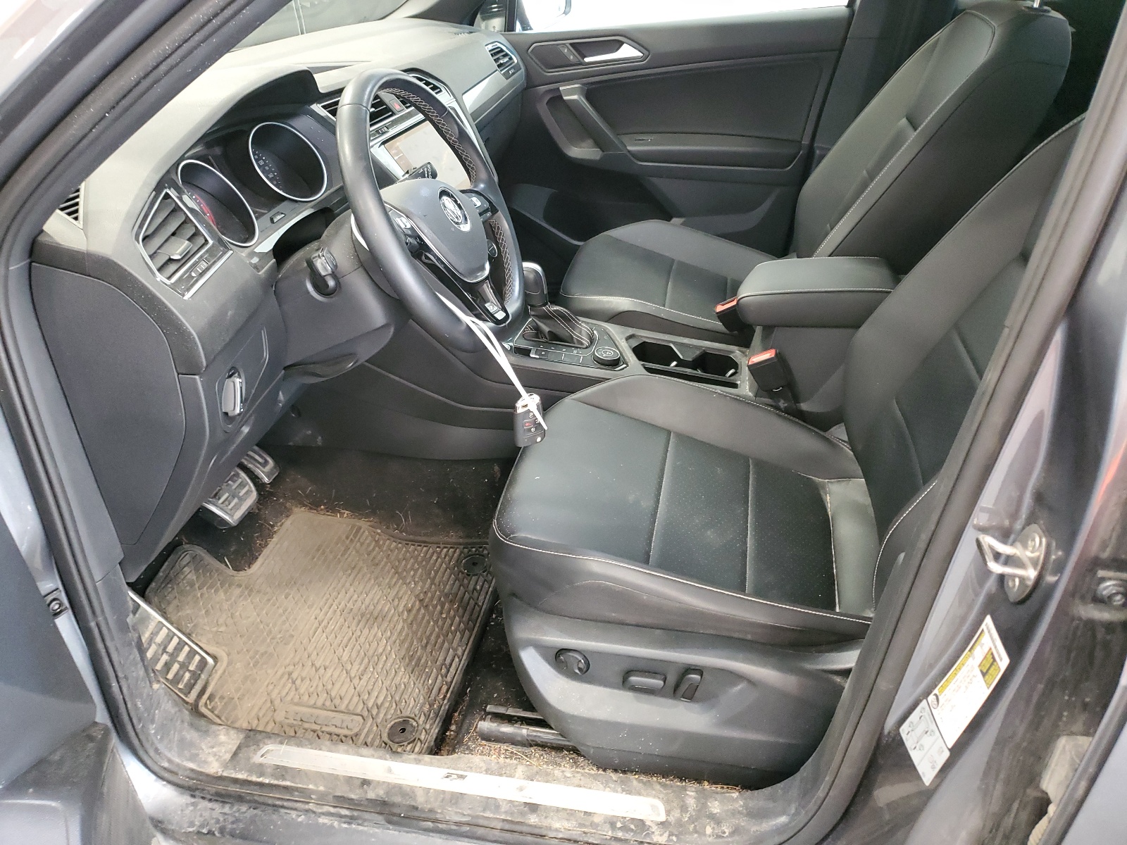 3VV2B7AX1MM151957 2021 Volkswagen Tiguan Se