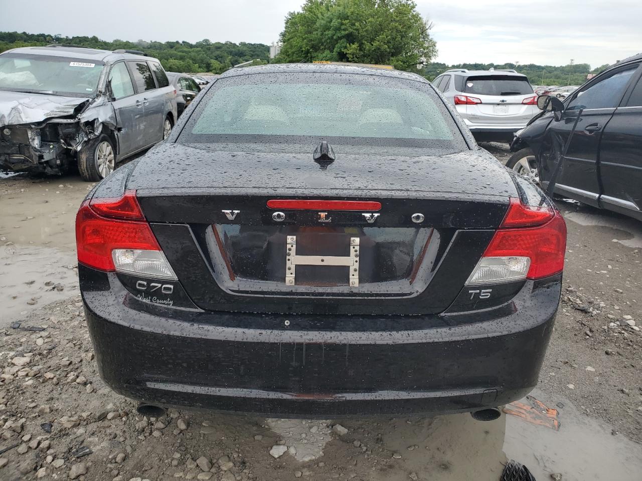 YV1672MC3BJ116564 2011 Volvo C70 T5