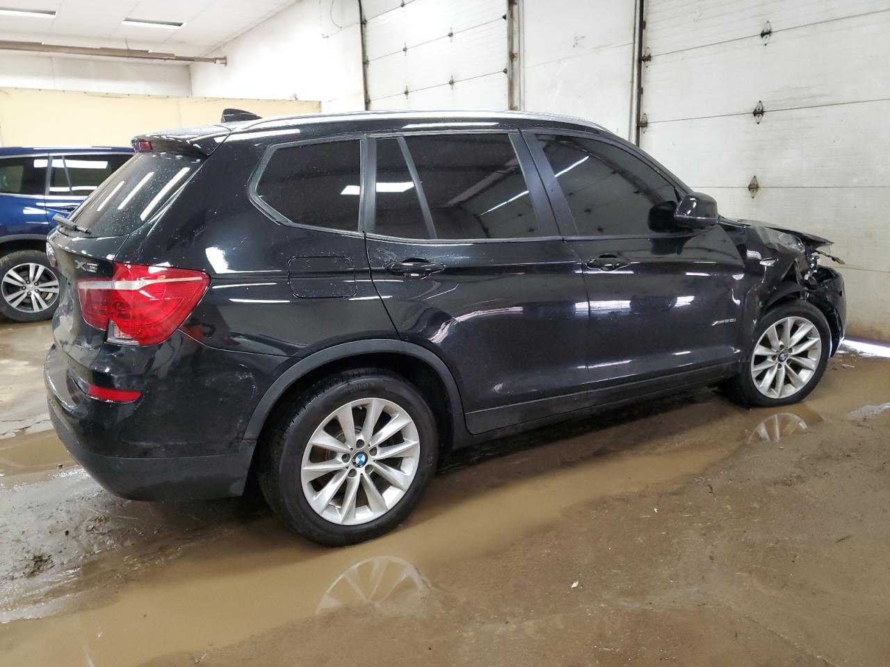 VIN 5UXWX9C50G0D70751 2016 BMW X3 no.3