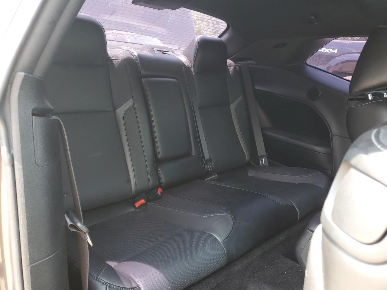 2018 Dodge Challenger Sxt VIN: 2C3CDZAG4JH305584 Lot: 64460424